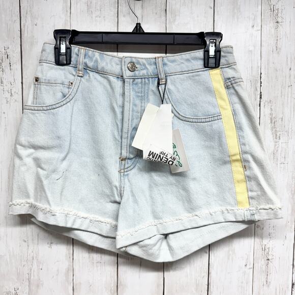 Zara Pants - Zara Shorts Women SZ 6 Hi-Rise Hot Pant Light Wash Denim Cuffed Side Stripe NWT